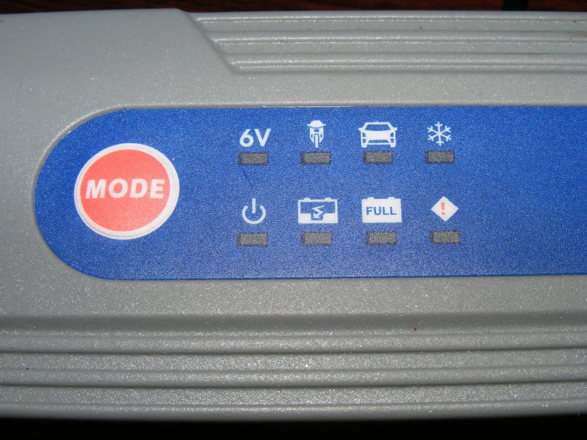 Ultimate Speed prostownik symbole wyświetlacza