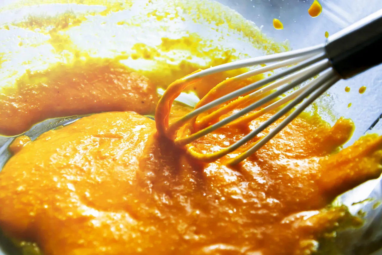 zwarzony sos jogurtowy i blender