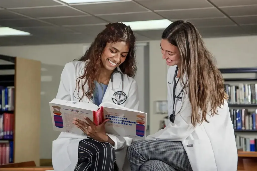 student medycyny uczy się do USMLE