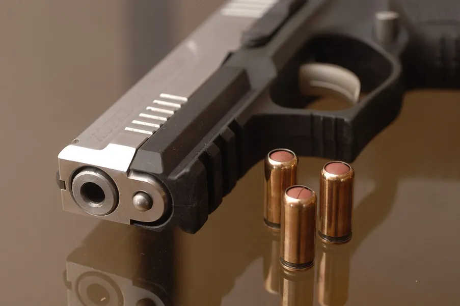 r&oacute;żnica broń palna gazowa a ręczny miotacz gazu