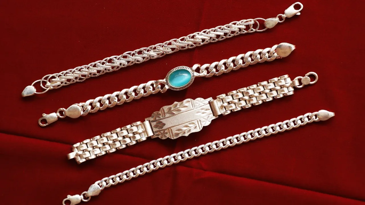 czarne srebro biżuteria nalot