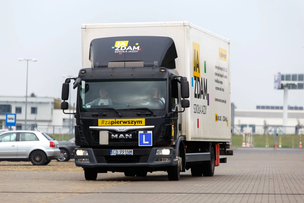 Ciężarówka szkoły jazdy 