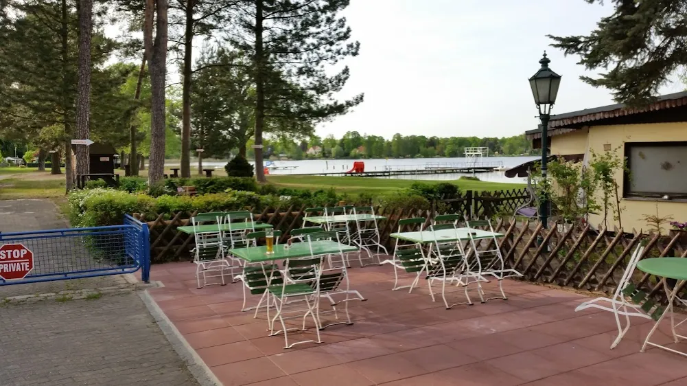 Seebad Heiligensee Gaststätte Terrasse mit Seeblick