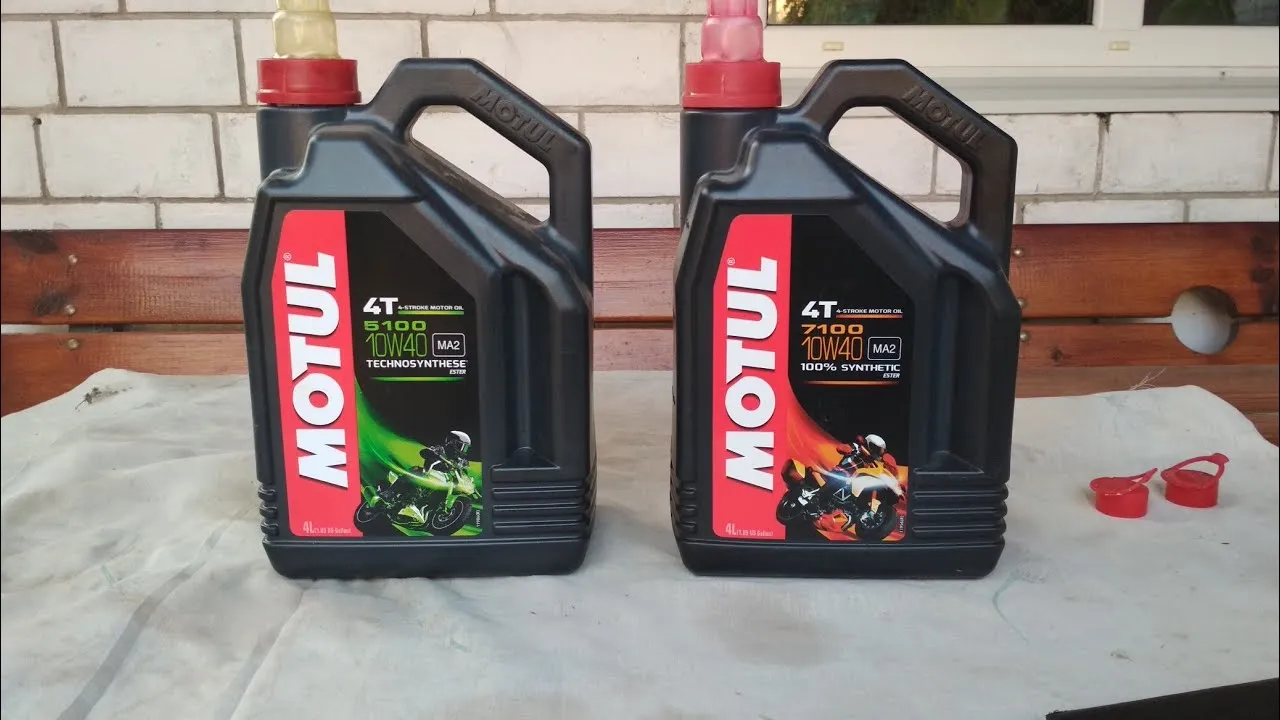 Motul 7100 vs 5100 porównanie