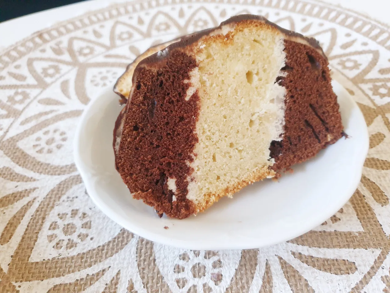 Schłodzony metrowiec przed krojeniem