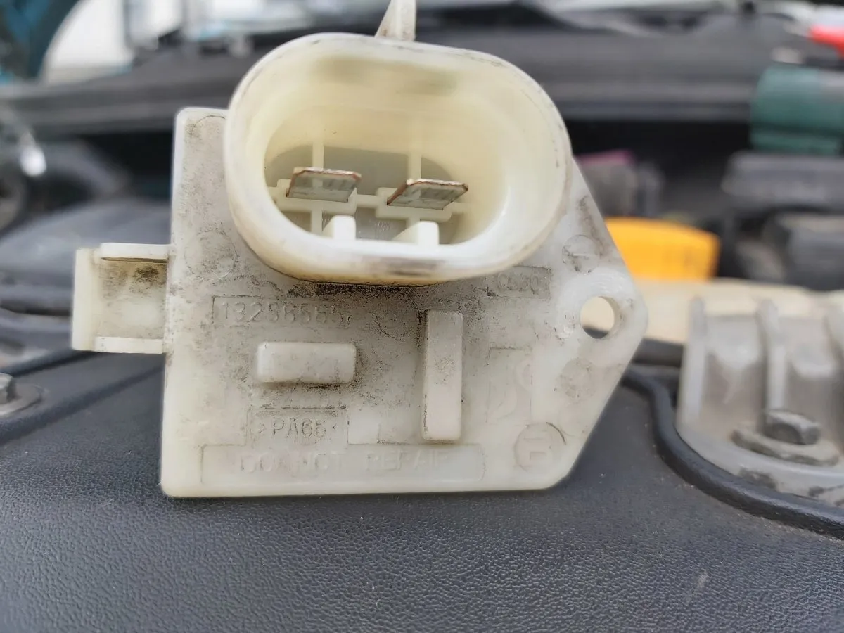 skrzynka bezpiecznik&oacute;w samochodowych schemat