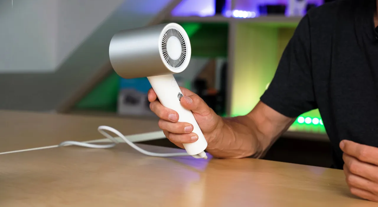 Suszarki Xiaomi Water Ionic H500 H700 H900 por&oacute;wnanie