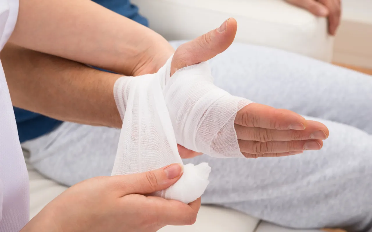 rodzaje plastrów i bandaży