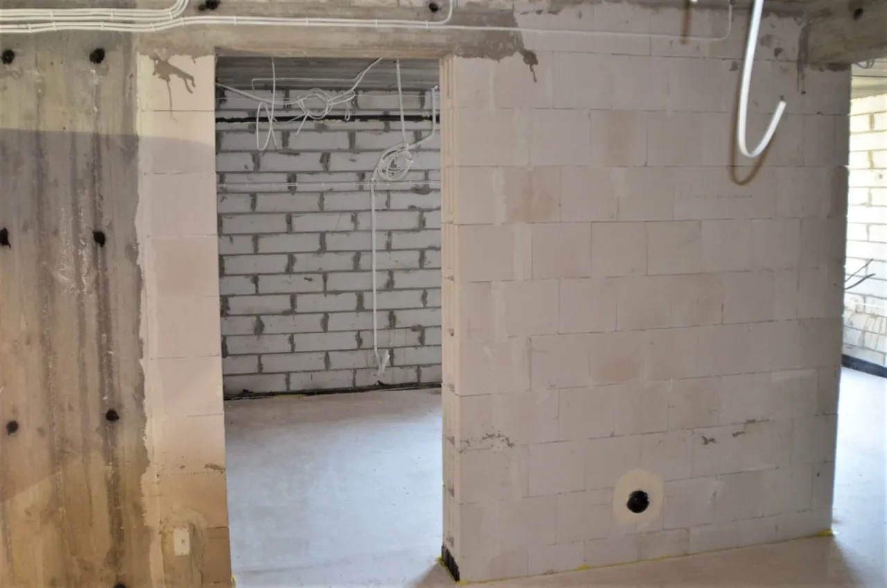 Zdjęcie Jak prawidłowo montować łączniki do ścian działowych - Poradnik