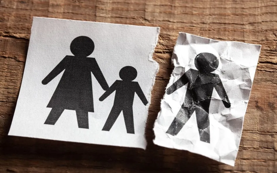 Zdjęcie Czy sąd może zmusić dziecko do kontaktów z ojcem? Oto prawda o prawach dziecka