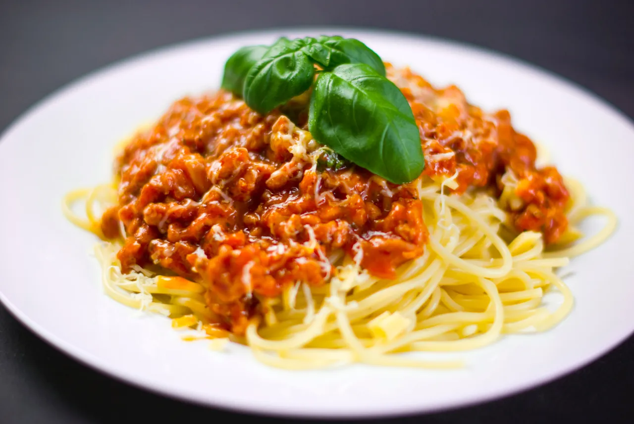 Zdjęcie Spaghetti jak z Piccolo – idealny przepis na sos boloński w domu