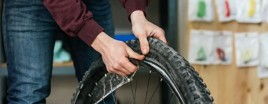 Zdjęcie Ile kosztuje wymiana opon w rowerze? Sprawdź ceny i oszczędź!