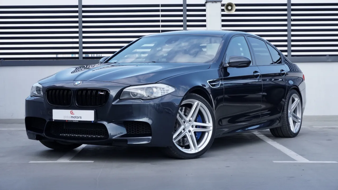 Zdjęcie BMW M5 F10 – szczegółowe dane techniczne, osiągi i problemy użytkowników