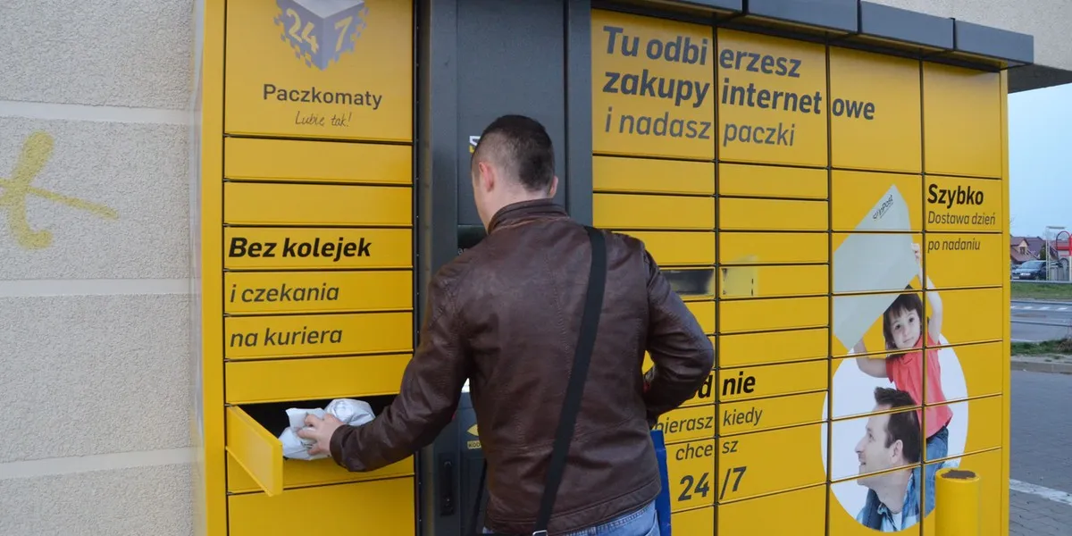 Zdjęcie Ile można zarobić na paczkomatach InPost? Analiza możliwości i zarobków