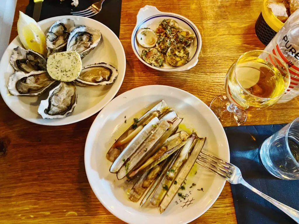 Zdjęcie Gdzie zjeść w Paryżu tanio? Odkryj smaczne i przystępne miejsca