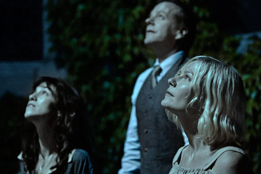 Zdjęcie Melancholia - recenzja filmu, który zachwyca i porusza
