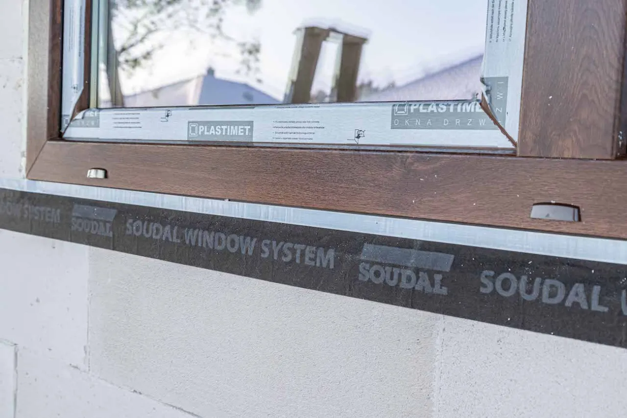 Zdjęcie Jak zabezpieczyć taśmy ciepłego montażu przed uszkodzeniami i degradacją