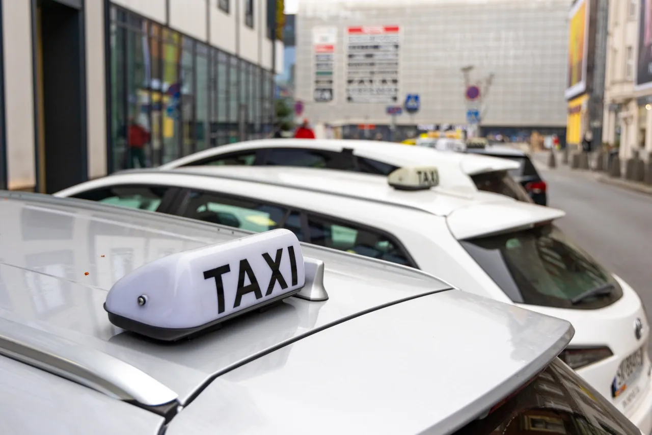 Zdjęcie Ile kosztuje taxi z Sosnowca do Katowic? Sprawdź ceny i stawki