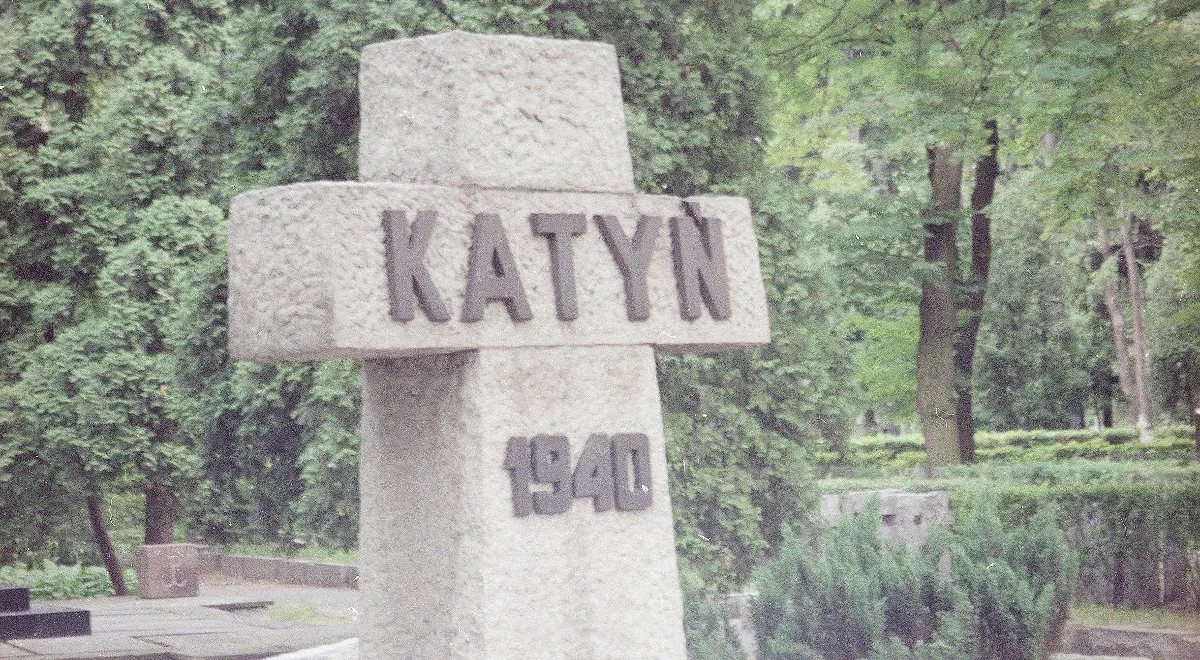 Zdjęcie Kto odkrył zbrodnię katyńską i jakie były tego konsekwencje?