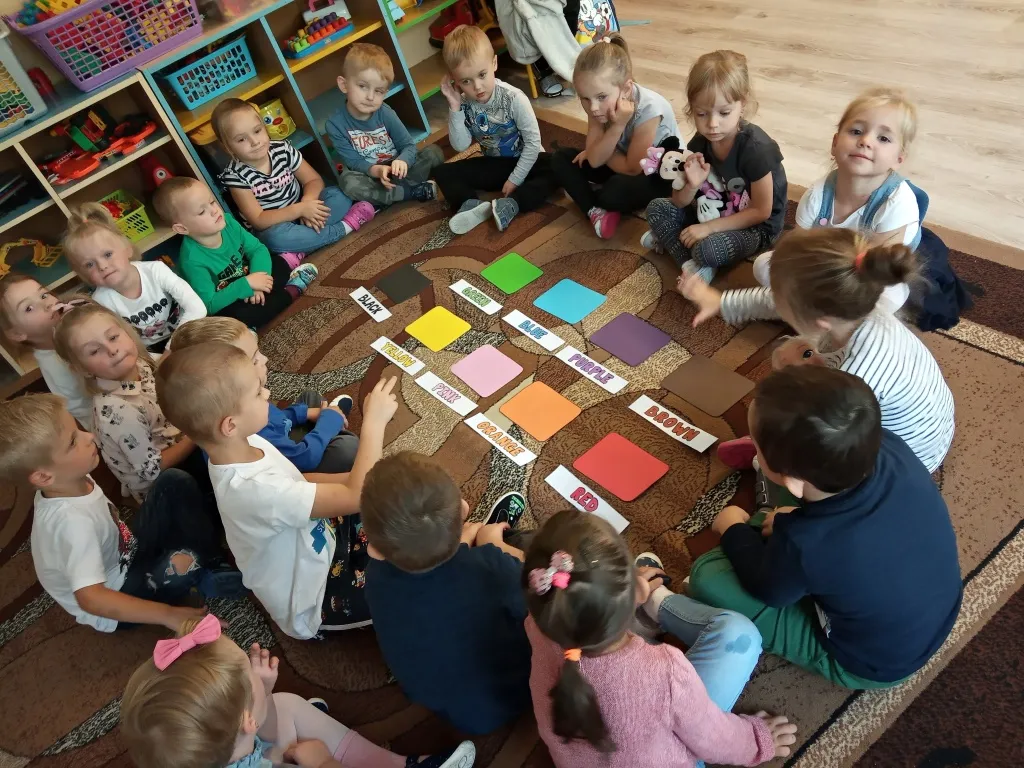 Zdjęcie Pierwsze zajęcia z języka angielskiego w przedszkolu - skuteczne metody i pomysły