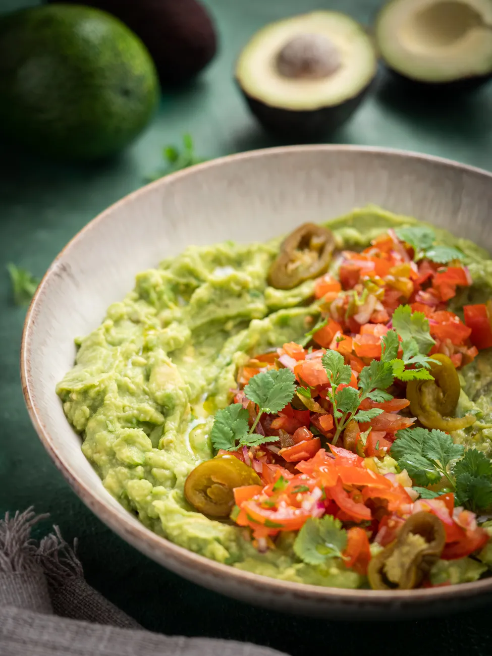 Zdjęcie Jak zrobić guacamole z awokado - prosta receptura z trikami