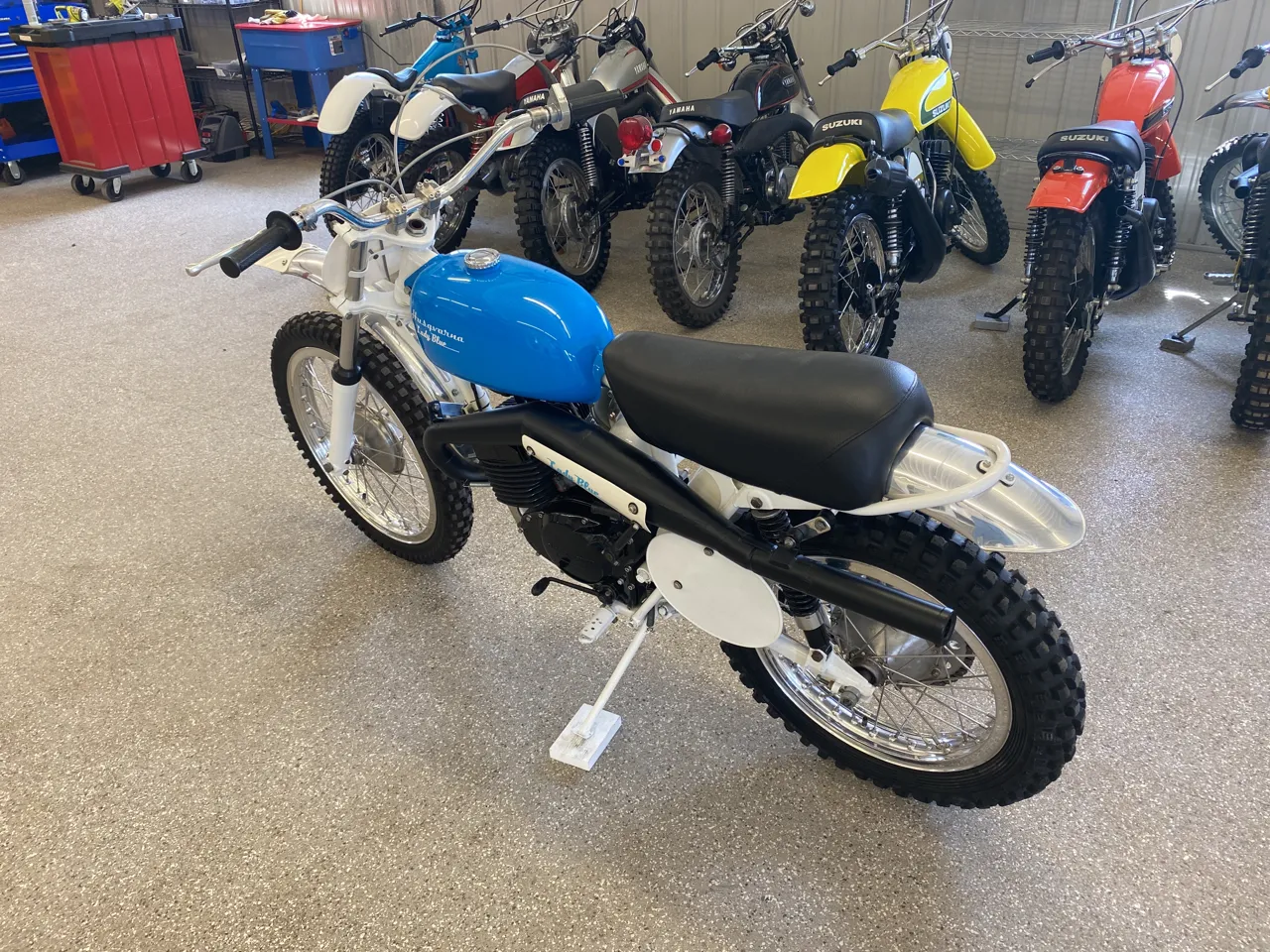 Zdjęcie Husqvarna 250 na OLX: Jak znaleźć najlepszą ofertę i uniknąć błędów przy zakupie