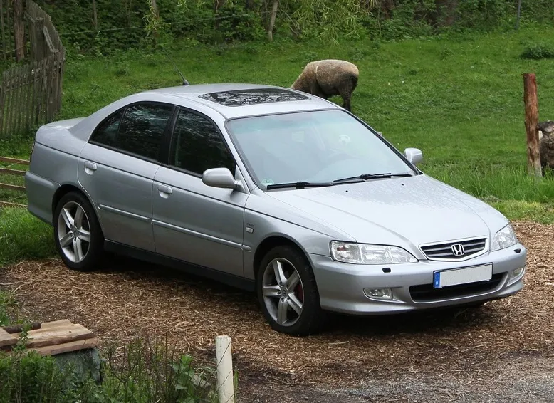 Zdjęcie Honda Accord jaki silnik - poznaj najlepsze opcje i osiągi