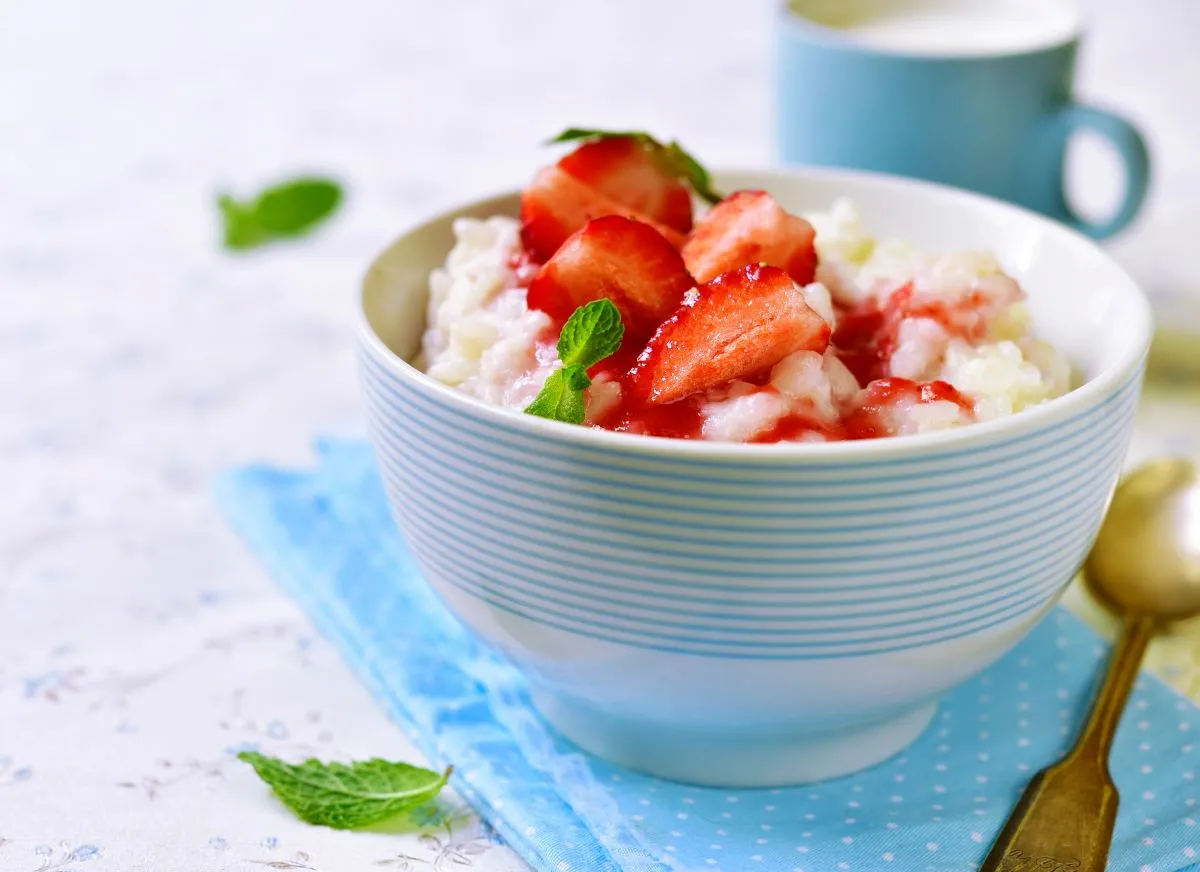 Zdjęcie Ryż z truskawkami jak z przedszkola? Odkryj sekret smaku!