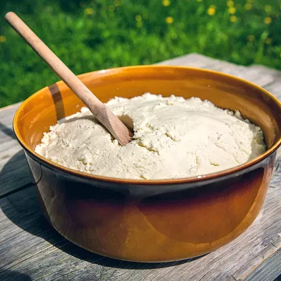 Zdjęcie Bryndza jak smakuje? Odkryj jej wyjątkowy smak i aromat