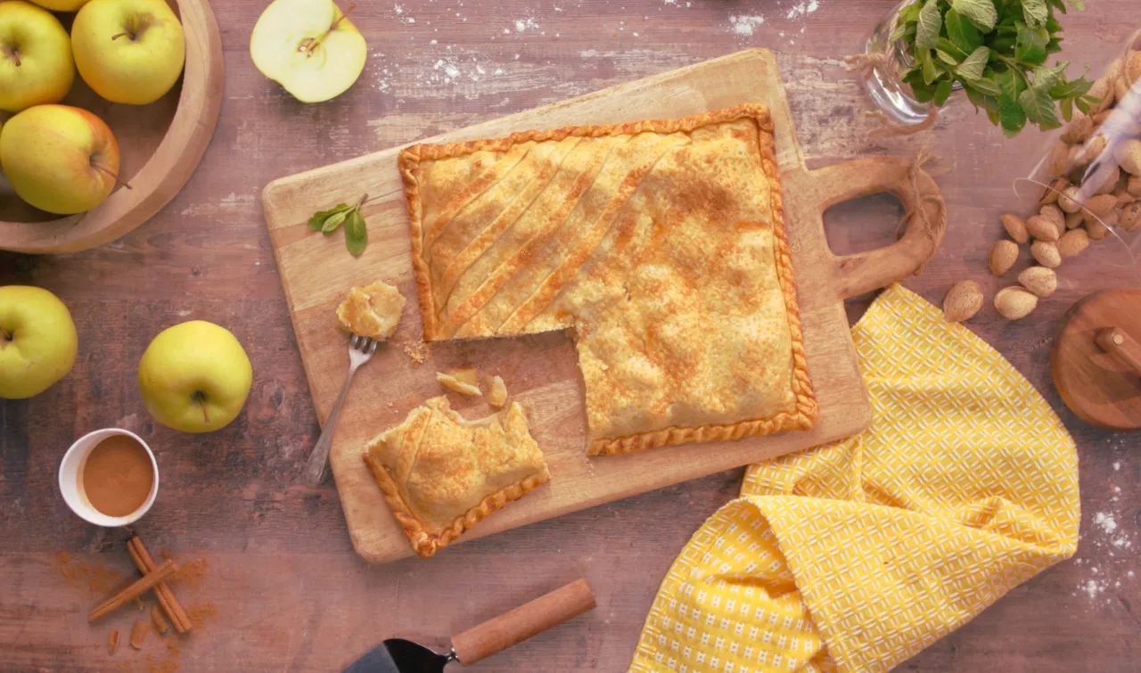 Zdjęcie Deliciosa empanada de manzana y hojaldre: fácil y rápida de hacer