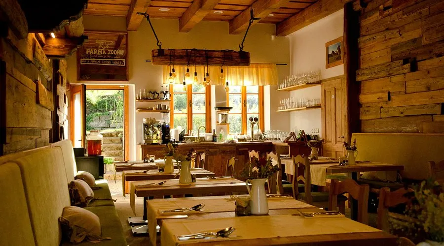 Kovarova Kobyla Teplice wnętrze