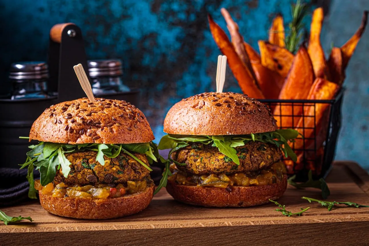 burger fast food vs domowy