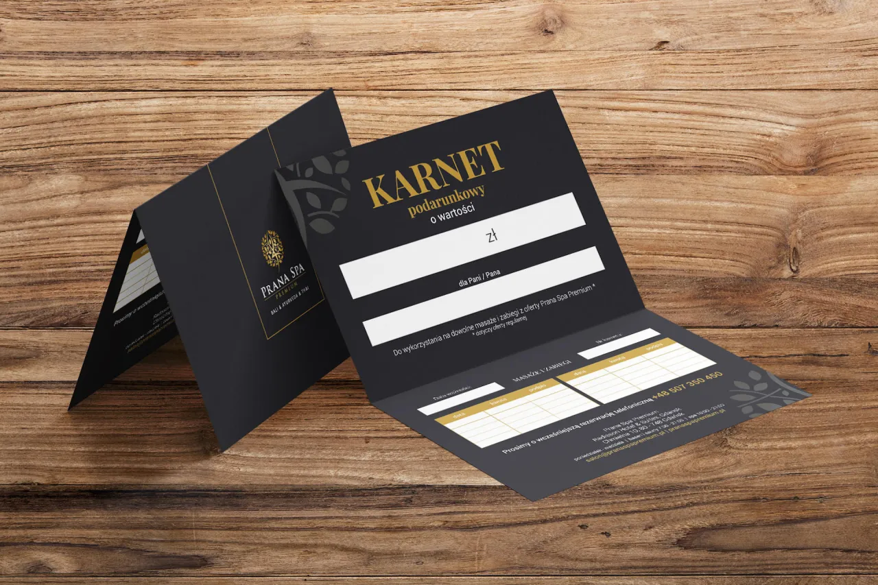 Kobieta wybierająca zabiegi SPA, planowanie wizyty w SPA, voucher do SPA Gdańsk