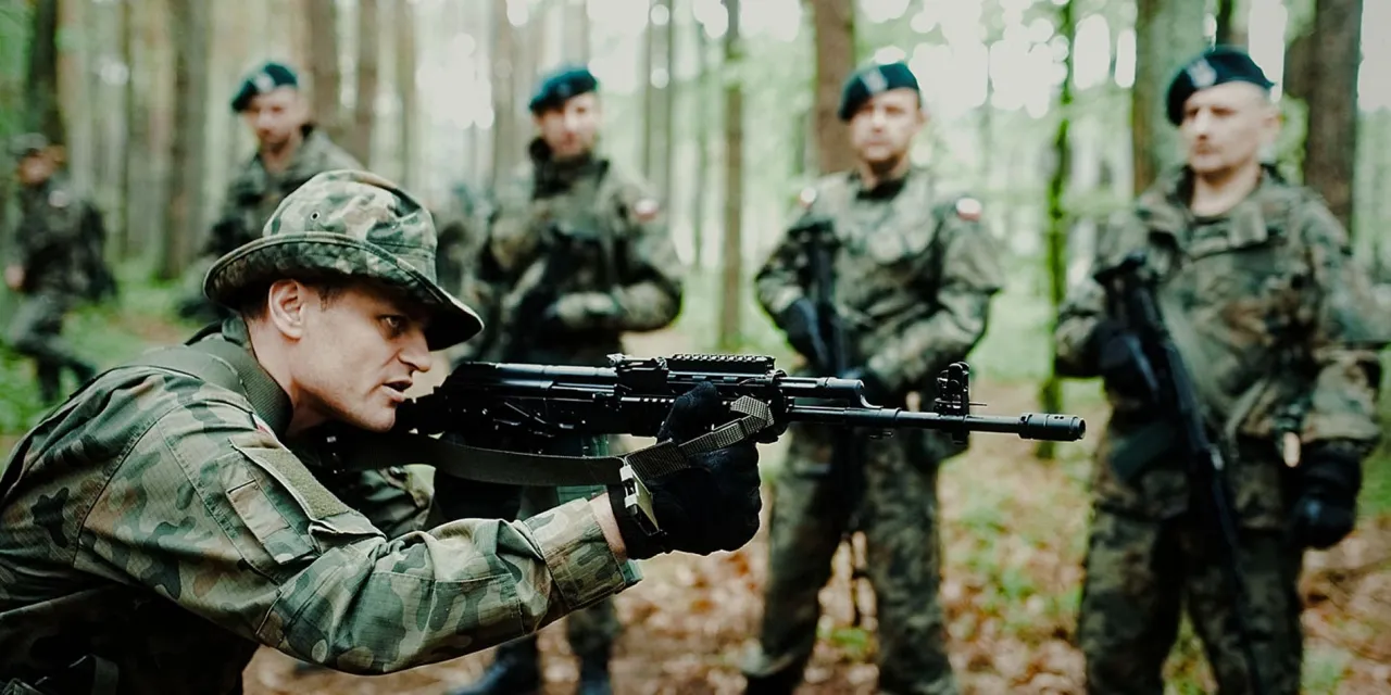 Żołnierz WOT na szkoleniu