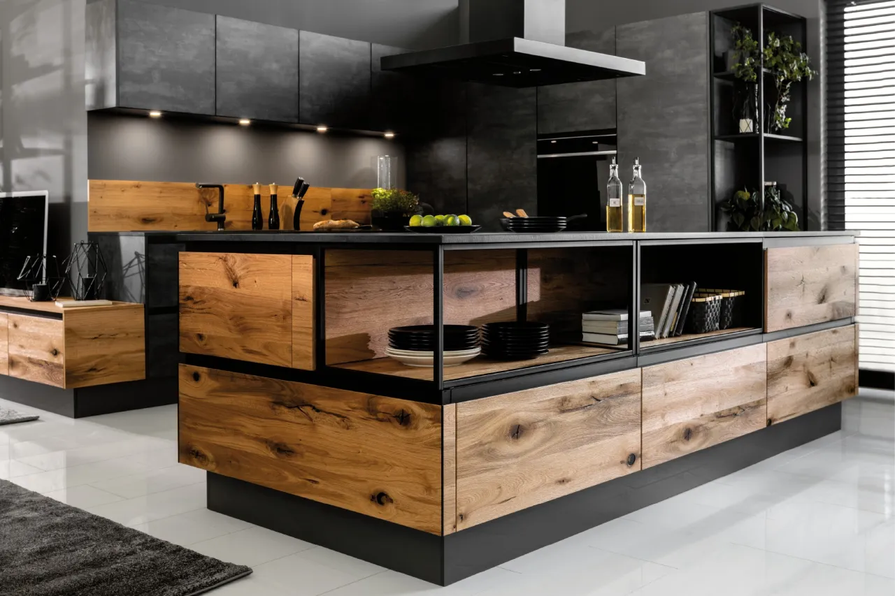 Nowoczesne fronty do szafek kuchennych z drewna i betonu. Wyspa kuchenna z otwartymi półkami i szufladami.