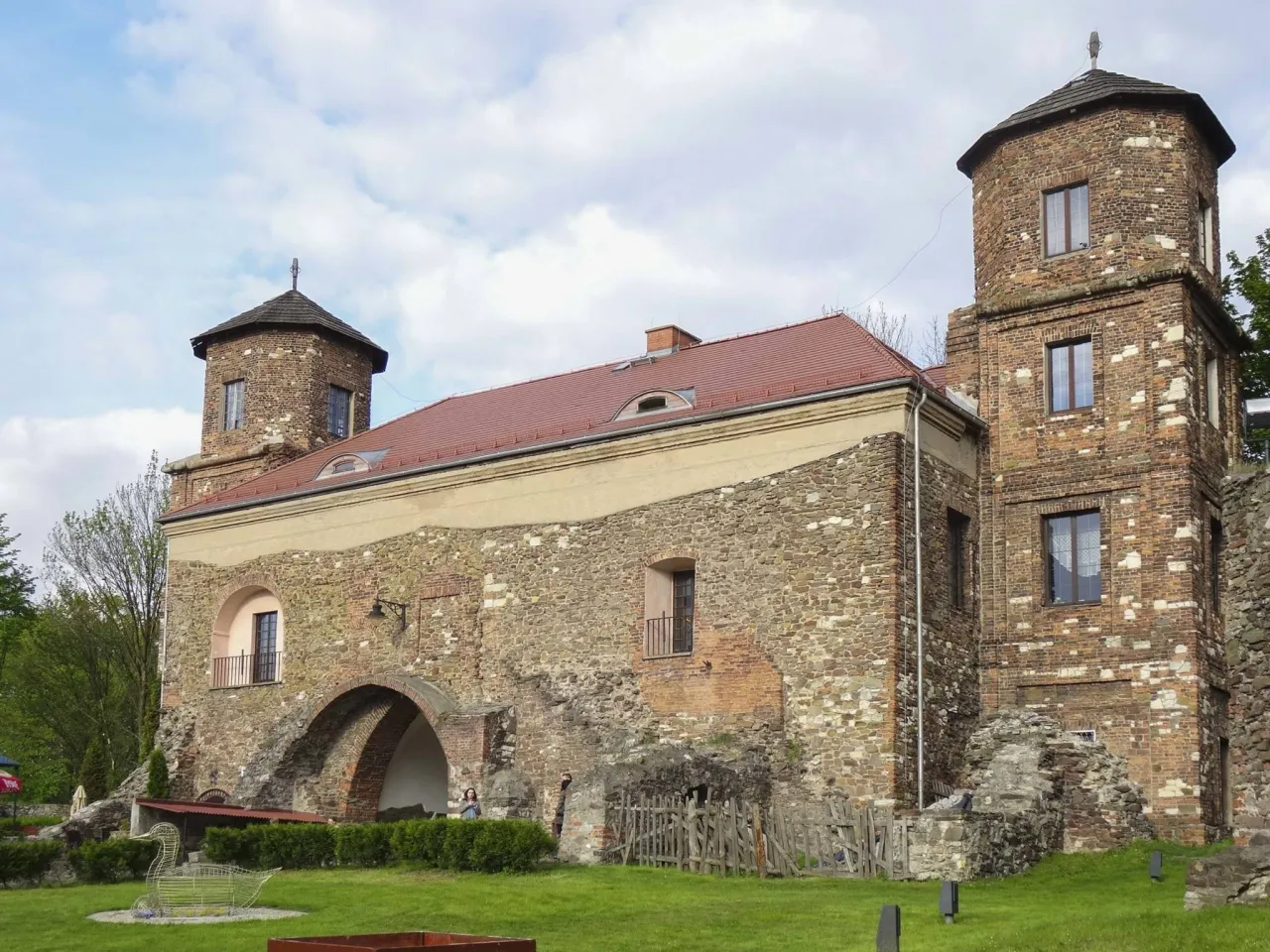 Zamek w Toszku wejście