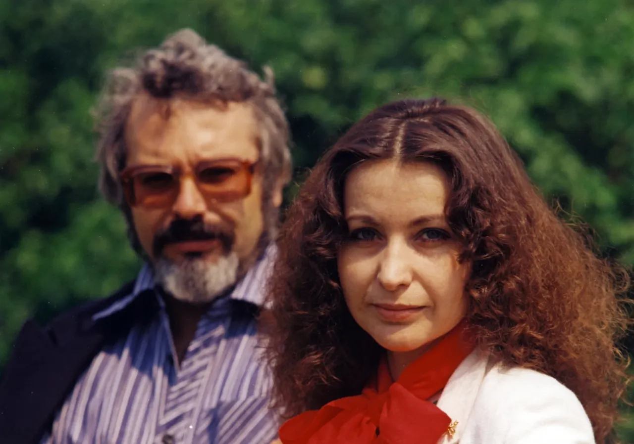 Krystyna Giżowska młoda i wsp&oacute;łczesna