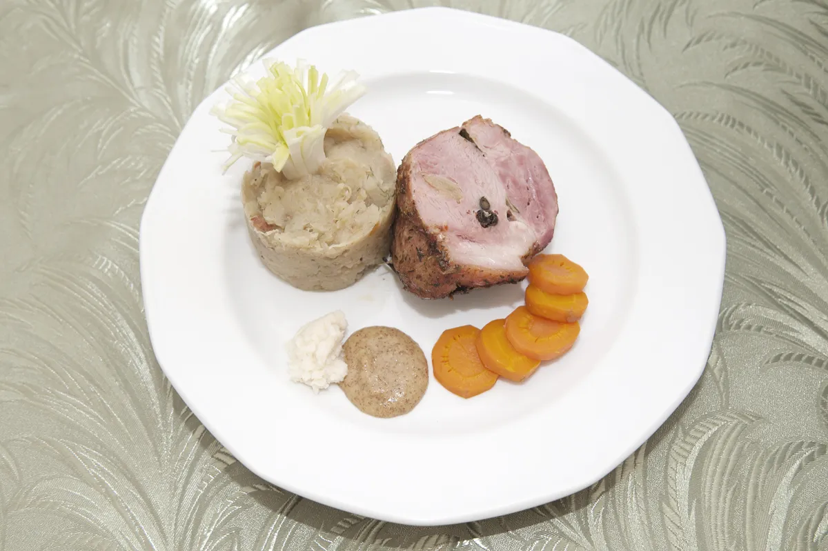 różne dodatki skrobiowe do golonki