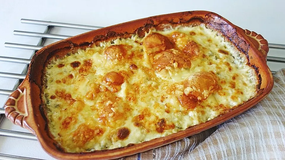 Herzhafter Kartoffelgratin mit Schinken