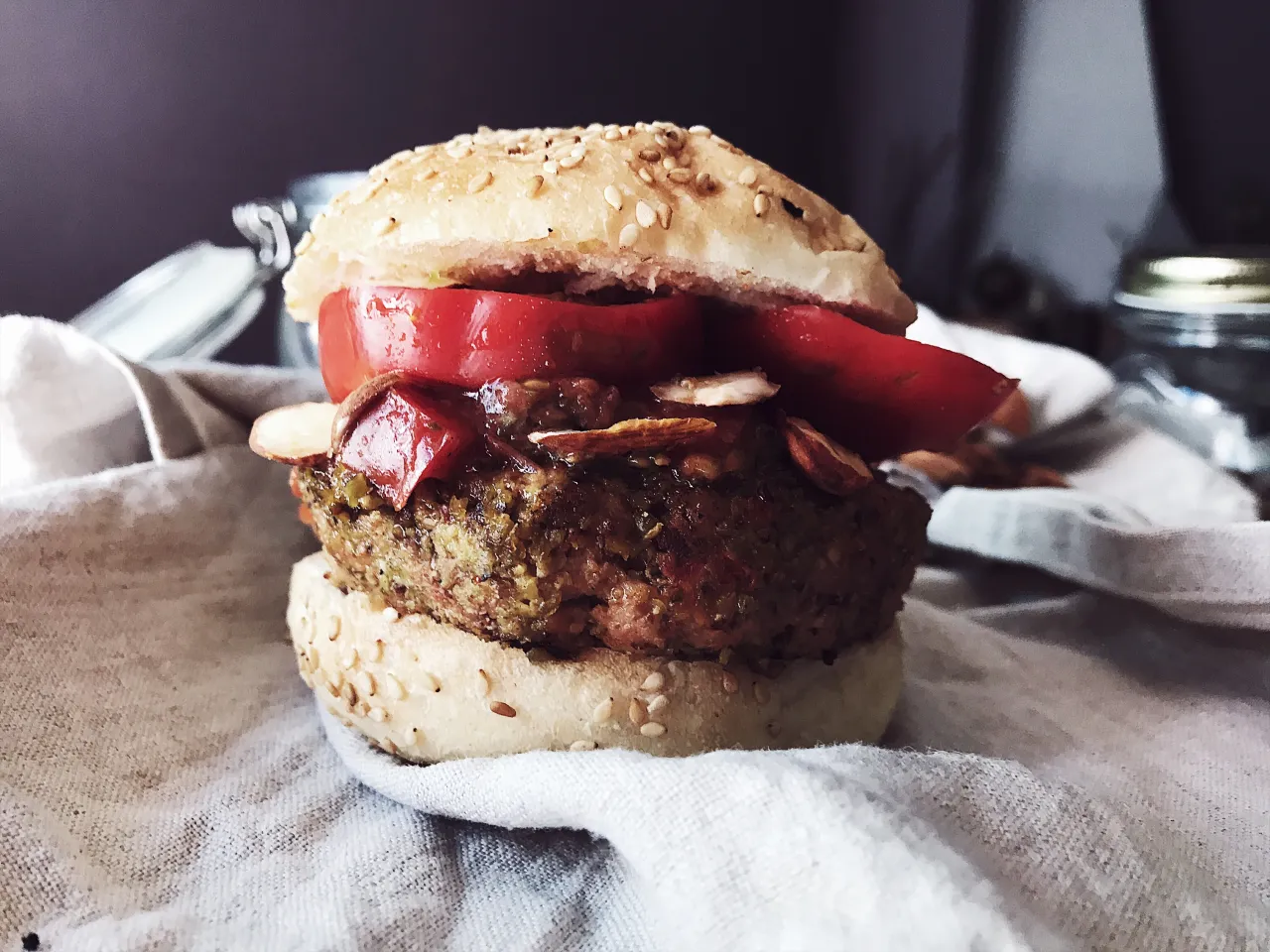 hamburger di tonno con pistacchi