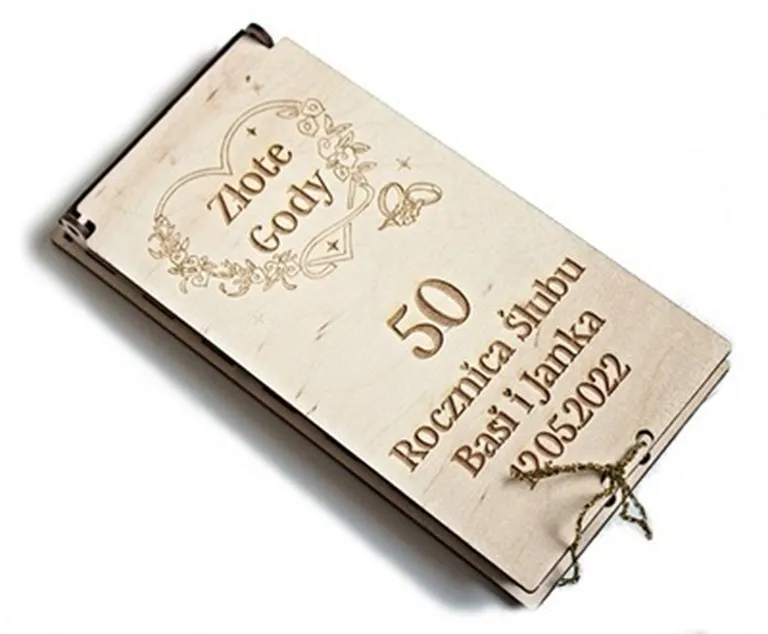 Prezenty na 50 rocznicę ślubu inne niż pieniądze