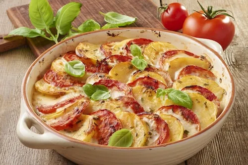 kolorowe wegetariańskie danie obiadowe