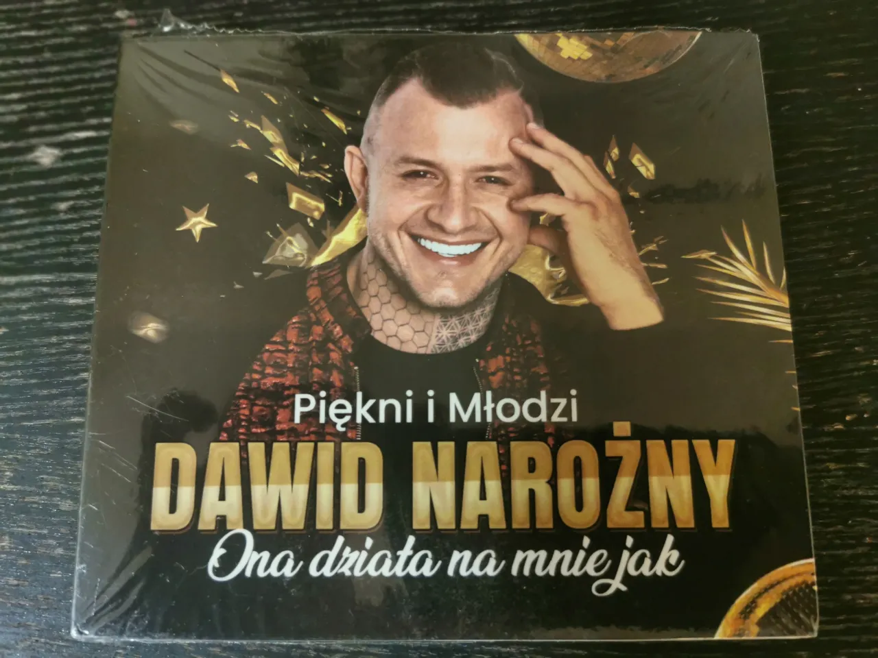 Dawid Narożny AGBE Ona działa na mnie jak okładka teledysk