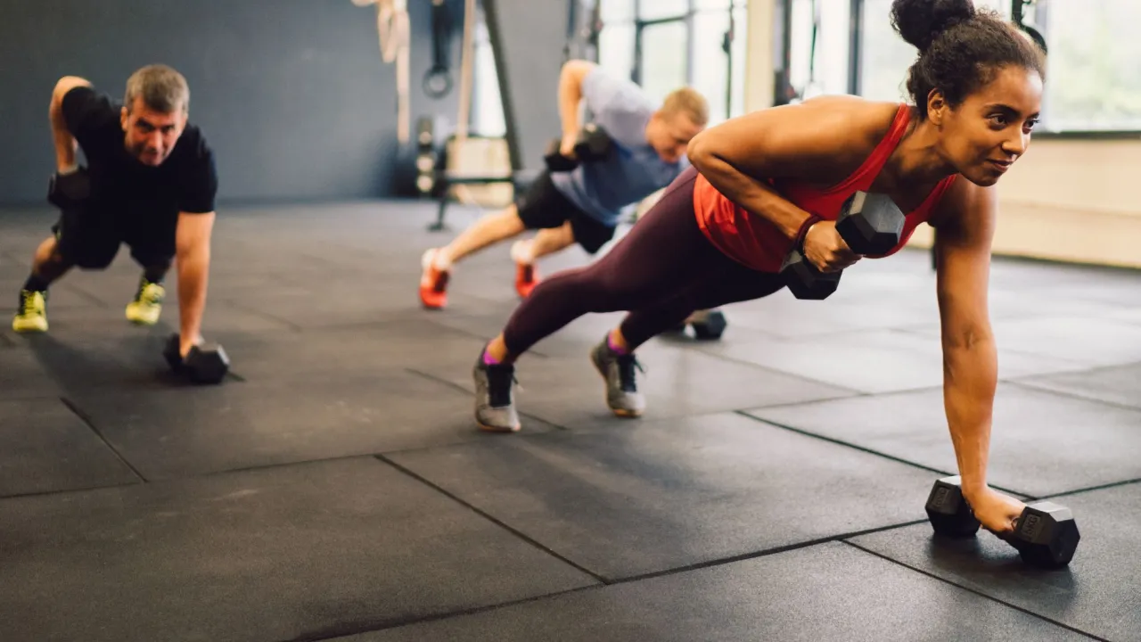 różne ćwiczenia cross trening