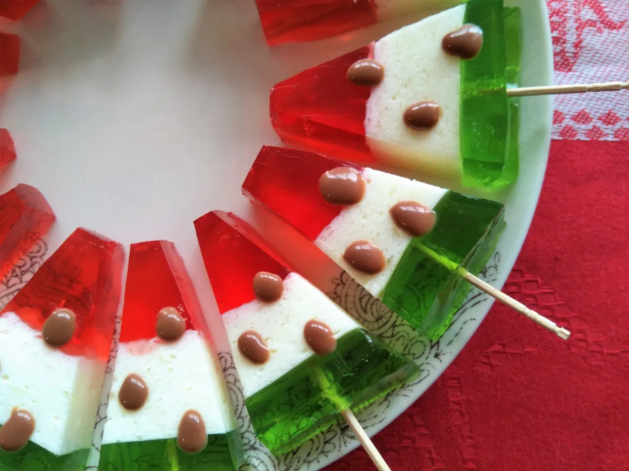 kreatywne desery z galaretki dla dzieci