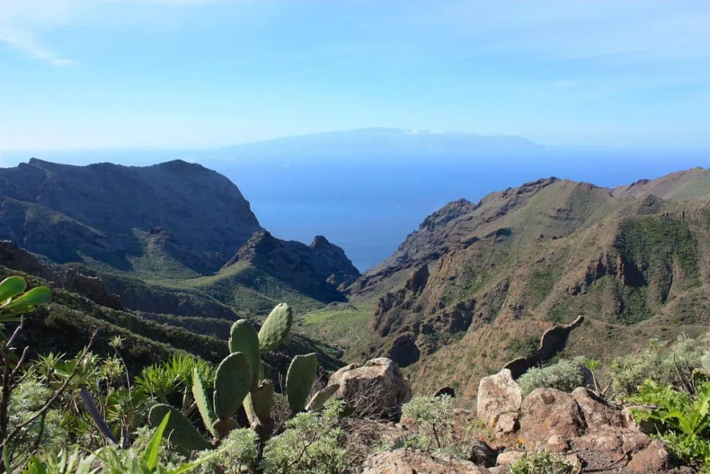 Zdjęcie Ile trwa lot na Lanzarote z Warszawy? Poznaj zaskakujące fakty