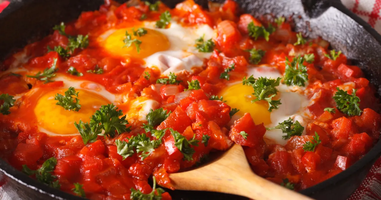 przyprawy do szakszuki, kumin, papryka, czosnek, cebula