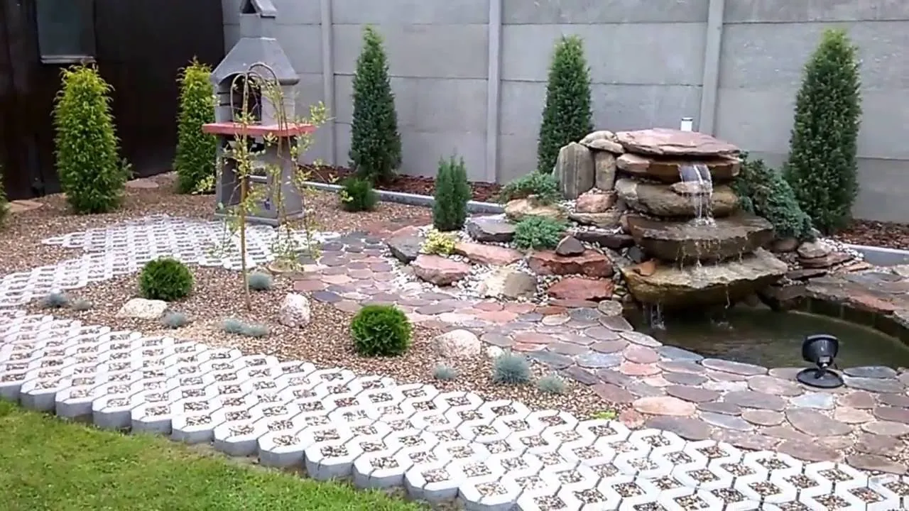 Krąg betonowy jako palenisko ogrodowe lub mini oczko wodne