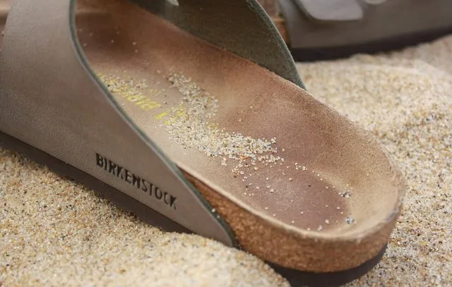 zakupy but&oacute;w online vs stacjonarnie