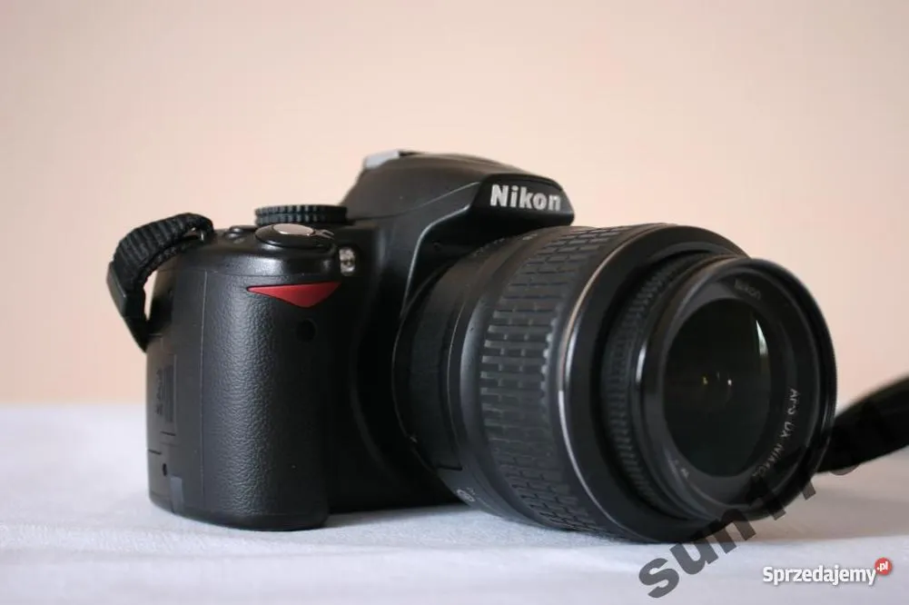 Zdjęcie Lustrzanka Nikon D3000 – idealny wybór dla początkujących fotografów